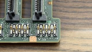 Compaq-DL380-G10-8 bay NVME kit-00008.jpg