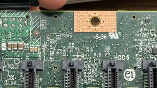 Compaq-DL380-G10-8 bay NVME kit-00003.jpg