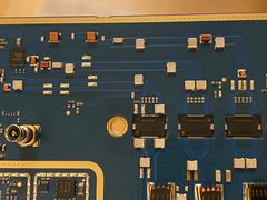 APX8500 Mid Power RF Transceiver Board 00058.jpg