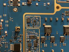 APX8500 Mid Power RF Transceiver Board 00016.jpg