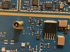 APX8500 Mid Power RF Transceiver Board 00018.jpg